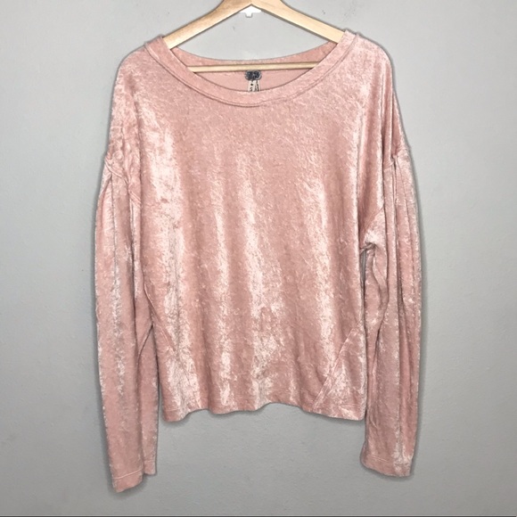 SOLD* FREE PEOPLE pink crushed velvet sweatshirt - Picture 3 of 8